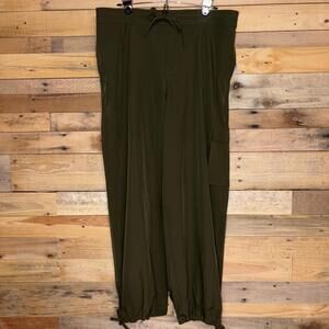 Old Navy Pants Women’s Lg NWT Quick Dry Drawstring Cargo Active Casual Stretch